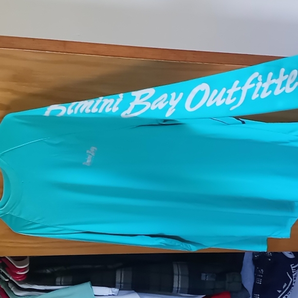 Gently used long sleeve - Picture 1 of 3
